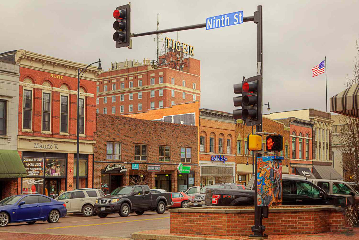 COLLEGE TOWN ENERGY. EVERYDAY QUALITY.